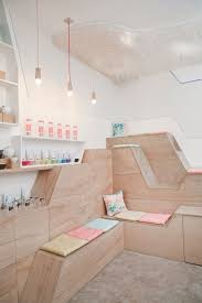 Conseilsdeco Shaira Luna Iris Cantante Blanc Pastel Bois Salon The Boutique Philippines Manil Salon De The Design Interieur Restaurant Design Interieur De Cafe