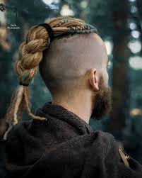 Finden sie hier traueranzeigen, todesanzeigen und beileidsbekundungen aus ihrer tageszeitung oder passende hilfe im trauerfall. Wikinger Frisuren Fur Damen Und Herren Inspiriert Von Der Nordischen Kultur Fresh Ideen Fur Das Interieur Dekoration Und Landschaft