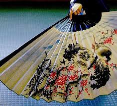 I Have Japanese Fans As Wall Decor In My Bedroom They Have So Many Beautiful Designs I Just Love Them Japanese Fan Japanese Culture Asian Art