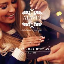 Haciendo Iglesia es el primer Libro oficial en español de Alexander Venter.  Este Libro equipa a la Iglesia para articular su misión, visión y filosofía  de ministerio. Este libro es un texto