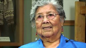 Dottie Brown, the 104-year-old Maine knitter