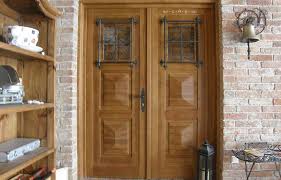 Historische Massivholzhausturen Rusticatio Turen Und Fenster Haus Burg Hauser Bauernhaus Fenster