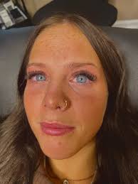 Hello everyone! I am lash tech and spray tan artist at The Beauty Icon  Indy! I'm looking to add some beautiful faces to my chair and would love  for you it to