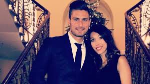 Chelsea striker has made decision to leave with marseille and bordeaux linked (telefoot). Jennifer Giroud Vrouw Van Olivier Giroud Spelersvrouw Nl
