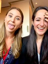 Olivia Keane's Instagram, Twitter & Facebook