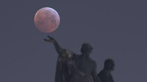 Februar 2022, 17:56:30 uhr freitag, 18. Pink Moon Im April 2019 Wo Kann Man Den Vollmond Sehen Ist Er Wirklich Rosa Welt