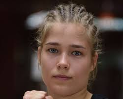 Anna Gaul's Instagram, Twitter & Facebook