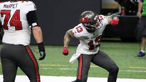 I am curios as to who all does the fantasy draft on connected franchise. Mike Evans If Bucs Win Super Bowl 55 I M Getting A Lombardi Trophy Tattoo