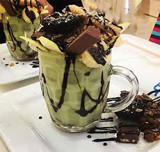 Jus D Avocat Aux Fruits Secs Oreo Et Kitkat Cuisinethermomix Recette En 2020 Jus D Avocat Alimentation Oreo