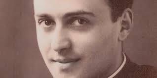 Padre Joaquim Carreira nomeado “Justo entre as Nações” pelo Memorial do  Holocausto