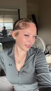 Autumn Nickerson's Instagram, Twitter & Facebook