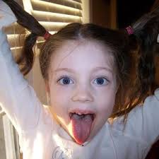 Lily Thompson (@its_lilthomp)