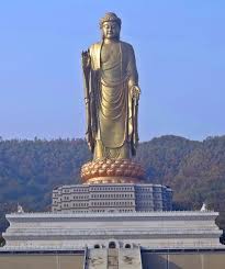 中原大佛 zhōngyuán dàfú) was the world's largest statue until november 2018, and has been listed in the guinness world records. Spring Temple Buddha Famous Monument On This Day