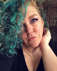 Esme Wallace (@esmewallacetheauthor) • Instagram photos and videos