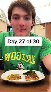 Today was a struggle. #LaysGoldenDuet #guyfieri #fyp #dininghall #college  #gordonramsay #cafeteriabacteria #foodtiktok #goducks