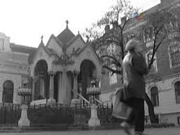 Anul 1989 a fost marcat, la nivel internațional, de un val de evenimente care au condus la căderea, rând pe rând, a regimurilor comuniste din europa centrală și de est. Cum A Inceput RevoluÈia TimiÈoara Decembrie 1989 Biserica ReformatÄ Youtube