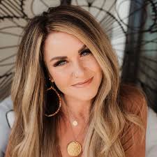 Erika Bancroft's Instagram, Twitter & Facebook