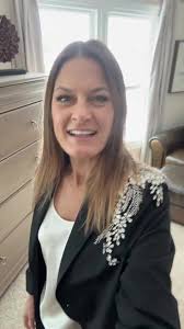 Laurie Baum Realtor (@lauriebaum)