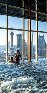 vladimir djurovic villa sukkar jiye lebanon infinity edge pool with white rendered interior vladimir djurovic pinterest 素晴らしい プール レバノン