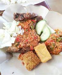 Cara membuat sambal tergolong mudah karena hanya membutuhkan beberapa bahan saja dan terutama adalah cabe. Cara Buat Sambal Pak Gebus Cara Buat Sambal Pak Gebus Ayam Gepuk Pak Gembus Bahkan Banyak Kelebihannya Yakni Lebih Tahan Lama Dan Tidak Cepat Mudah Basi Ezabella Chea