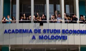 Clădire construită în 1926, în stilul clasic şi renascentist francez, după planurile arhitecţilor gr. Academia De Studii Economice A Moldovei Studentfm Moldova