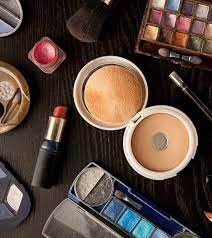 Get 10% off on first purchase Top 10 Professional Makeup Kits In India 2021 Update