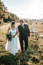 Envío gratuito en pedidos a partir de 24,90 €. Yessica Baur Fotografie Ein Besonderes Hochzeitsshooting Auf Dem Kamelhof