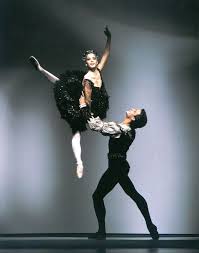 Darcey Bussell And Zoltan Solymosi In Black Swan Pas De Deux Ballet Dancers Ballet Photography Dance Photography