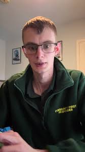 How to deal with chest pains #cfr #communityfirstresponders #ambulance #fyp