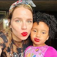 Sophia and the Purple Traveling Case by Merilee Joy Mayfield