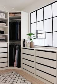 Pin By Jenniferen On Cabina Armadio Walk In Closet Ikea Closet Bedroom Closet Decor