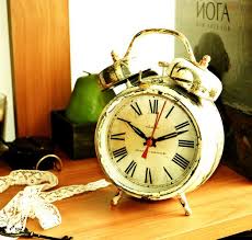 17 nostaljik masa ustu calar saat modeli calar saat retro decoupage