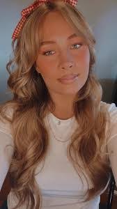 Tara Hagen's Instagram, Twitter & Facebook