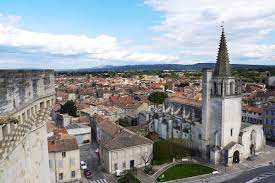 Hamilton | dec 16, 2019 4.8 out of 5 stars 715 Tarascon Beaucaire Provence Bed And Breakfast