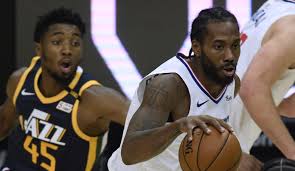 Lou will gets the steal and the bucket for clippers. Dwfxzy0ozesxjm