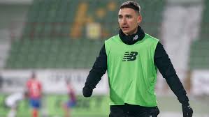It shows all personal information about the players, including age, nationality, contract duration and. Transfery Rakow Czestochowa Pozyskal Jakuba Araka Pko Ekstraklasa Pilka Nozna
