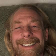 Walter Wiegand's Instagram, Twitter & Facebook