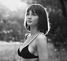 itsyasmin on X: Sexy girl🔥🖤 BurcuÖzberk t.coSkClsie3tk  X