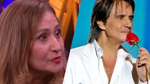 Sonia Abrão fica trancada em banheiro por Roberto Carlos durante 7h