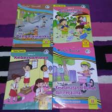 Berikut ini kami bagikan contoh lks sd kelas 1 kurikulum 2013 pdf semester 1 dan 2 yang mungkin bisa dijadikan contoh, referensi yang bisa dicetak mandiri untuk kemudian dibagikan kepada siswa dan siswi sebagai latihan soal pilihan ganda mupun essay terkait mata pelajaran yang diajarkan dikelas. Download Buku Lks Sd Kelas 2 Berbagai Buku