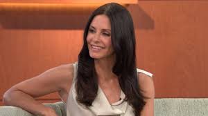 Courteney cox brought back her hilariously awful scream bangs in honor of halloween. Courteney Cox On David Arquette He Will Always Be My Guy Abc News