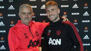 Footballer for manchester united & england. How Luke Shaw Turned His Manchester United Career Around To Earn New 195k Per Week Contract