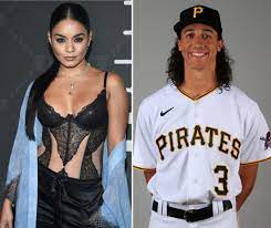 Jun 04, 2021 · vanessa hudgens loves a theme party and she went all out for a costume party in the park!. Offiziell Vanessa Hudgens Und Ihr Cole Sind Fest Zusammen Promiflash De
