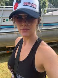 Brandi Bell (@brandi_bell666) • Threads, Say more