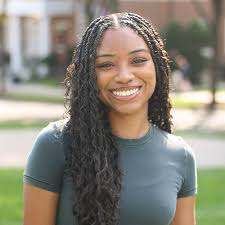 Top-Tier Summer Internships Give Iona University Students an Edge Up