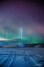 Light Pillars And Northern Lights Oc 5400x3600 Northern Lights Northern Nature View