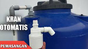 Alasannya sih karena kucuran airnya lebih deras dan lebih besar dibandingkan dengan kucuran air yang dikeluarkan dari shower. Cara Cerdas Cara Memasang Kran Otomatis Tandon Air Kran Air Otomatis Praktis Mudah Murah Di 2021 Rabab Minangkabau