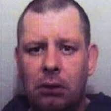 Alert as ex-con goes