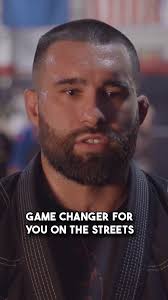 Police Officer uses Jiu Jitsu to help him keep us safe! Comment your  support 👇🏻 #jiujitsu #jiujitsulifestyle #jiujitsugrappling #jiujitsulife