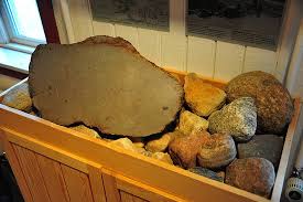 Газарт унасан солир ( gazart unasan solir ) , солирын чулуулаг ( soliryn chuluulag ) Meteorit Picture Of Qaanaaq Museum Tripadvisor